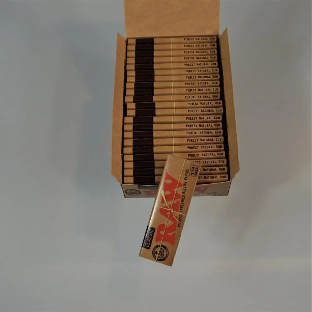 OCB cigarette rolling
