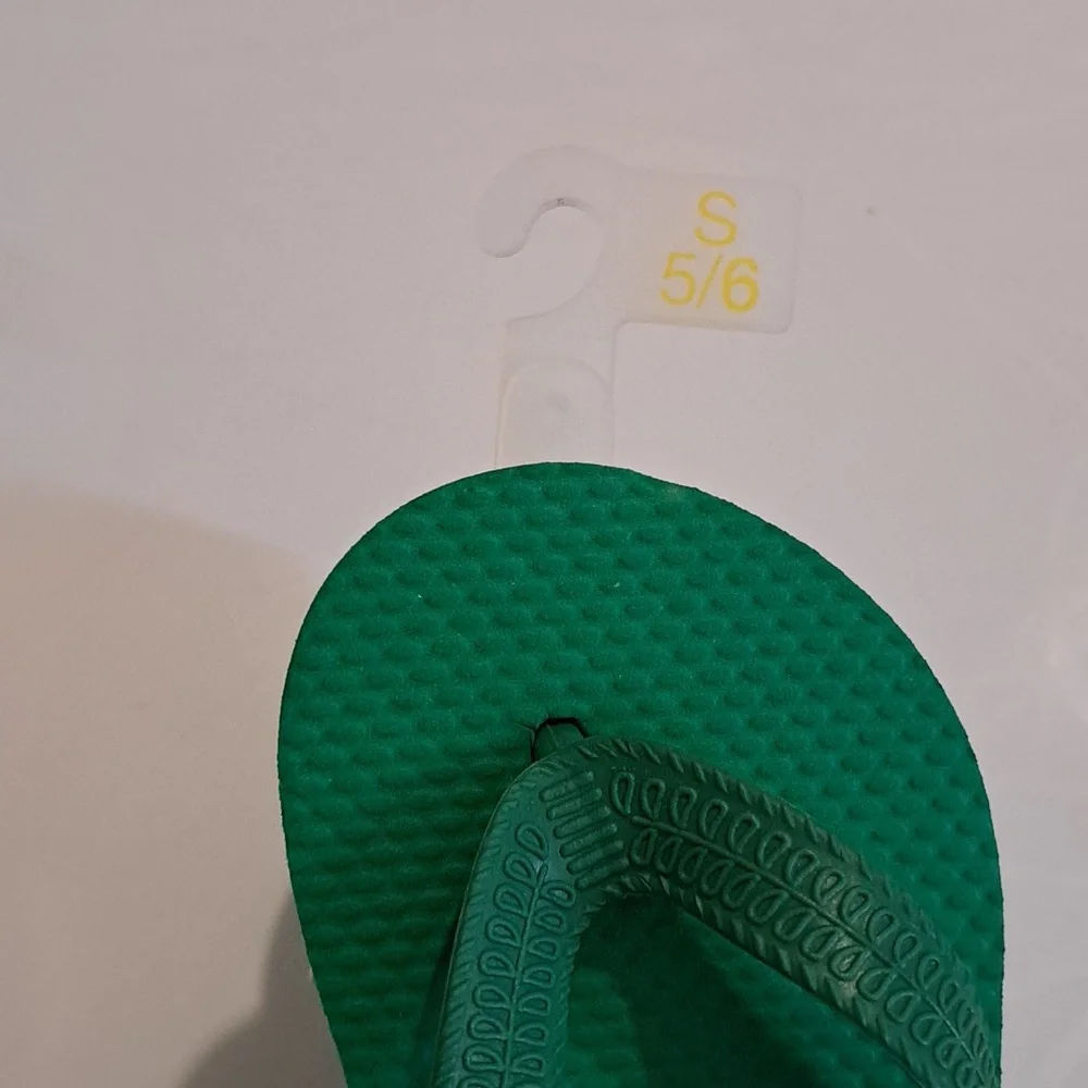 Cat & Jack 7061 strap flip