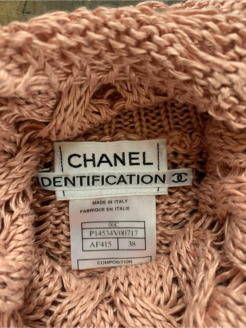 CHANEL sleeveless cable
