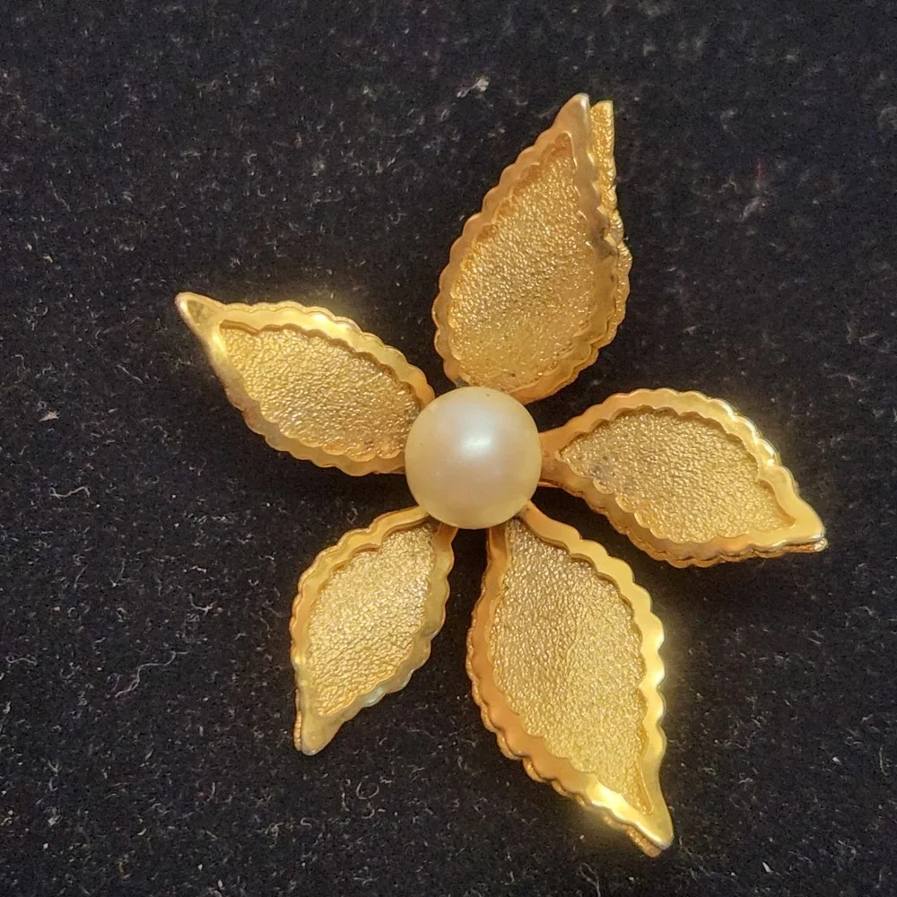 N/A vintage gold