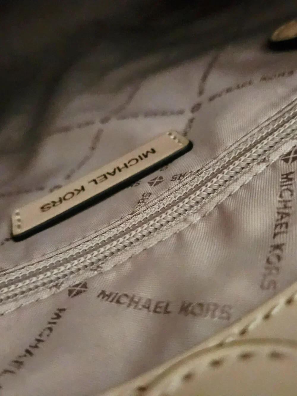 Michael Kors m59 10