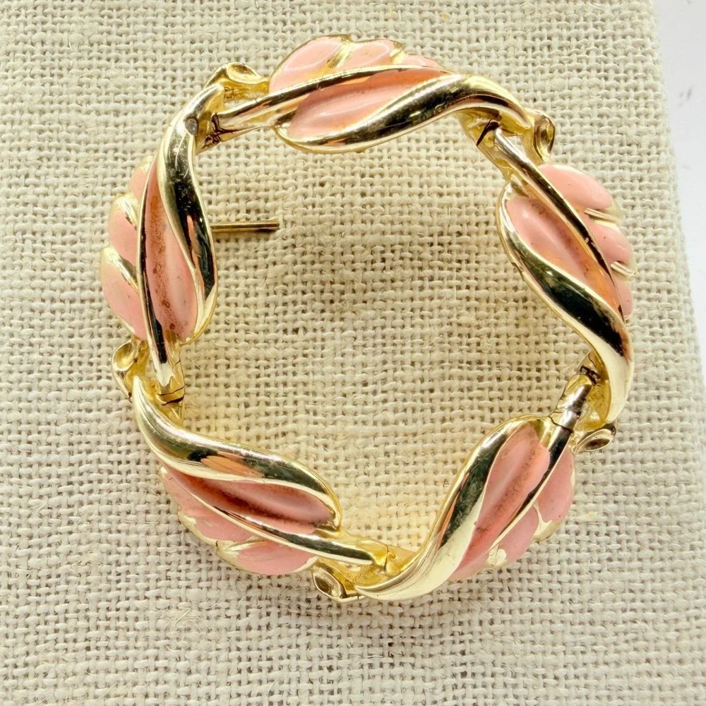 Coro vintage brooch