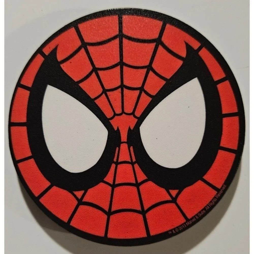 Marvel Spider-Man Face Magnet 2013‎ Marvel & Subs All Rights Reserved