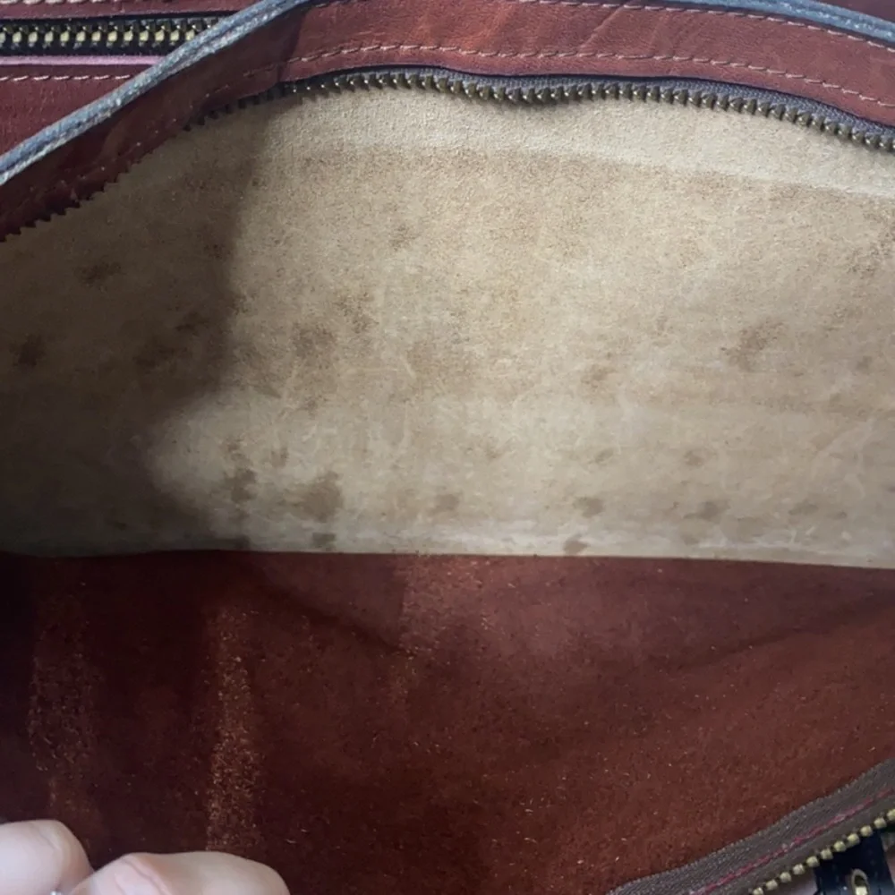 N/A approximately brown depth