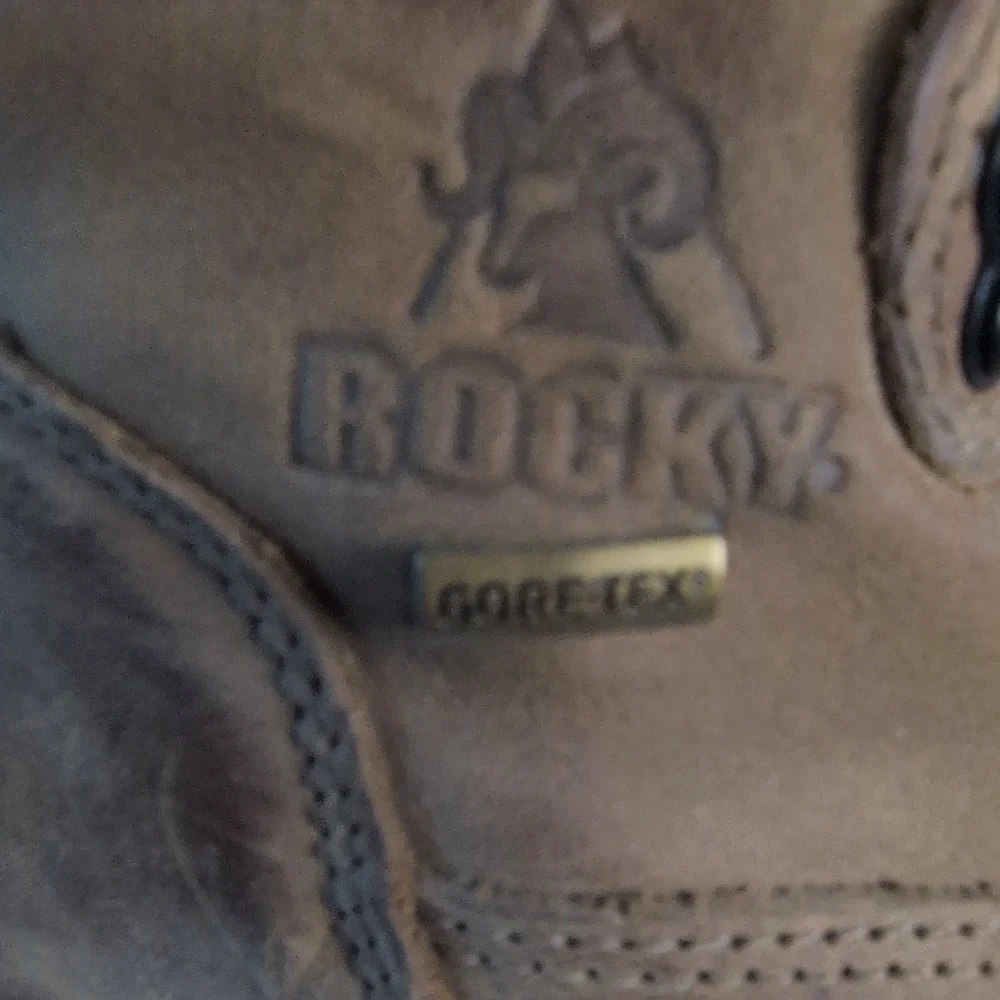 Rocky gore tex