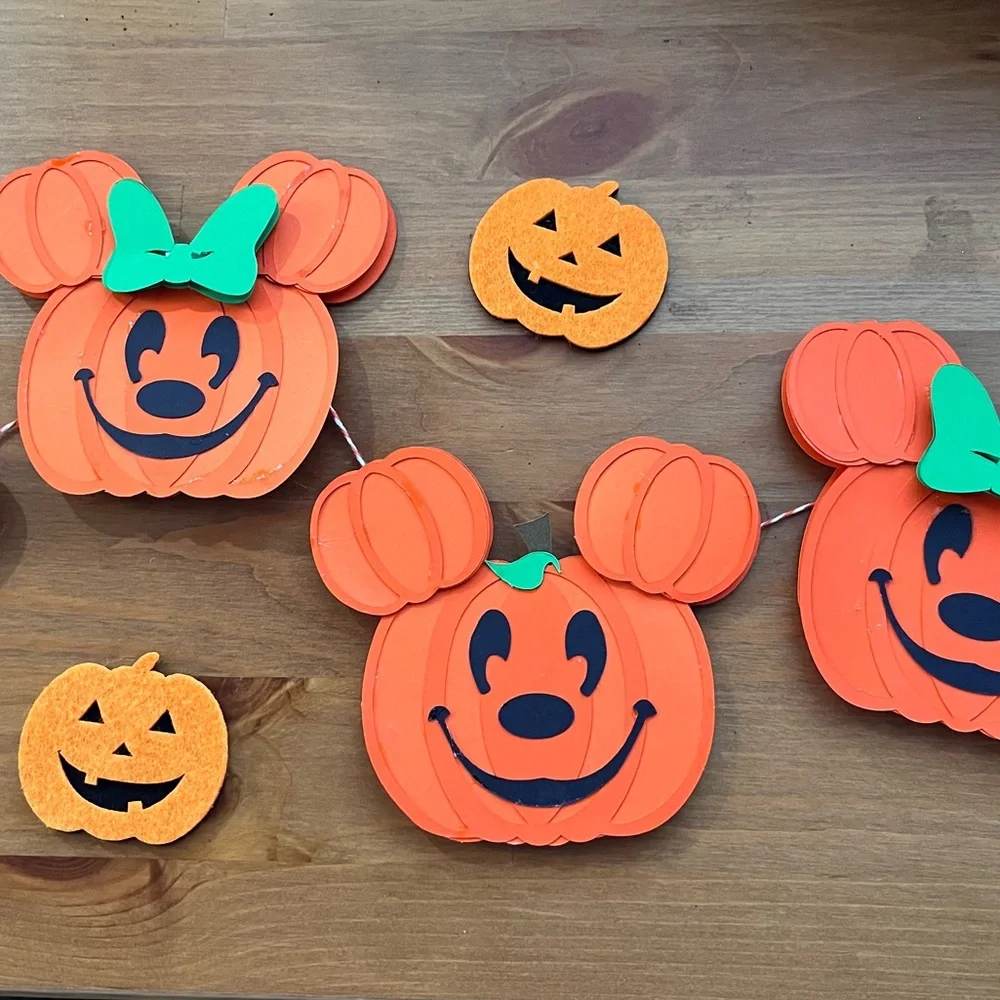 Disney nwt halloween