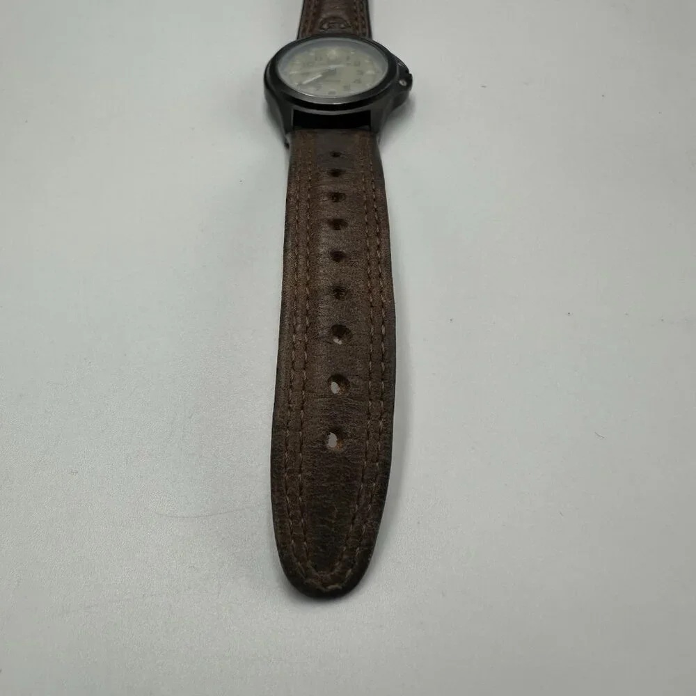 Timex leather dial be