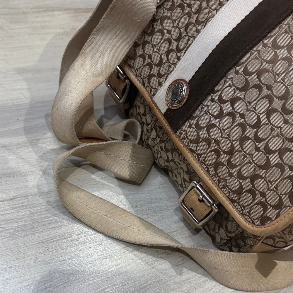 Coach elegant crossbody