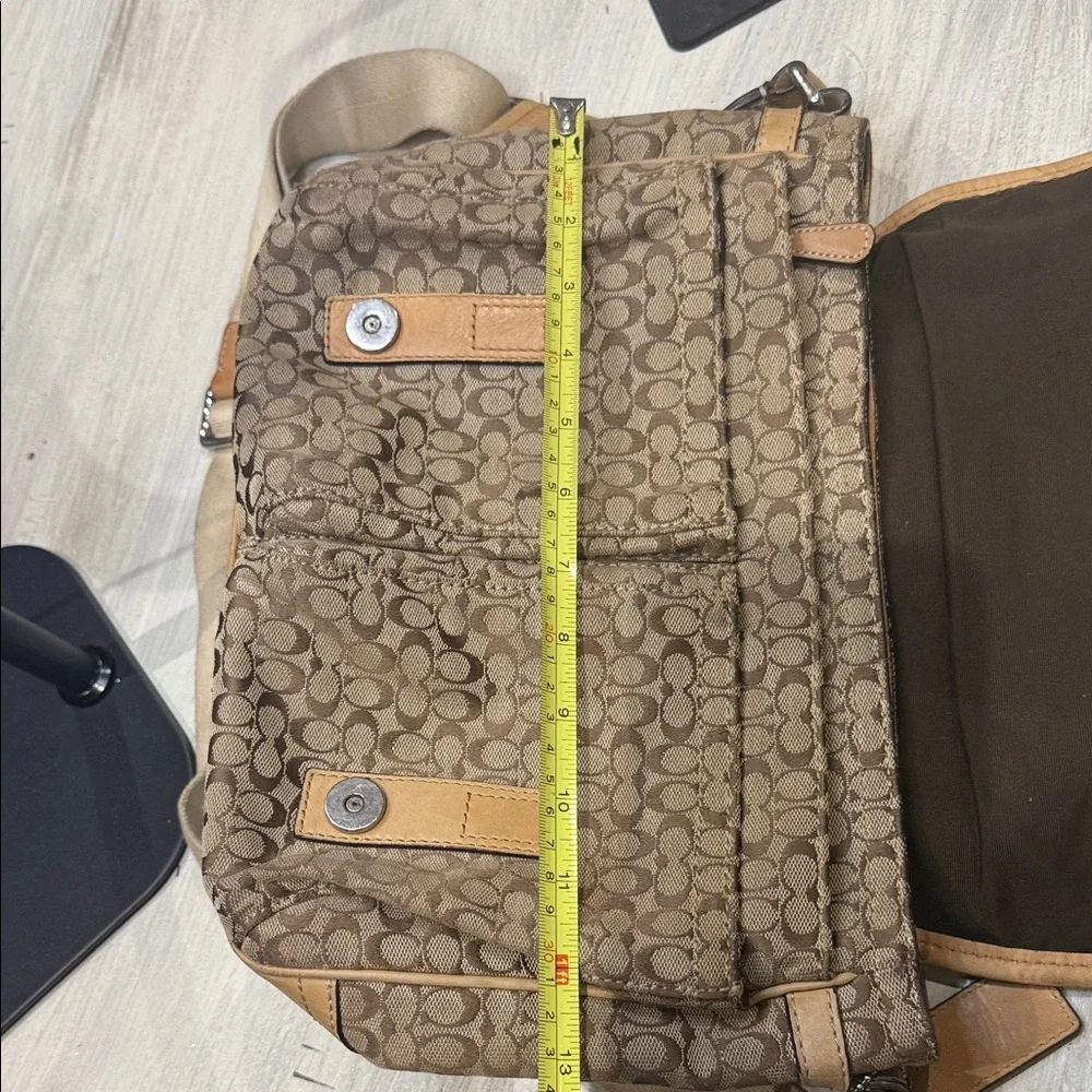 Coach elegant crossbody