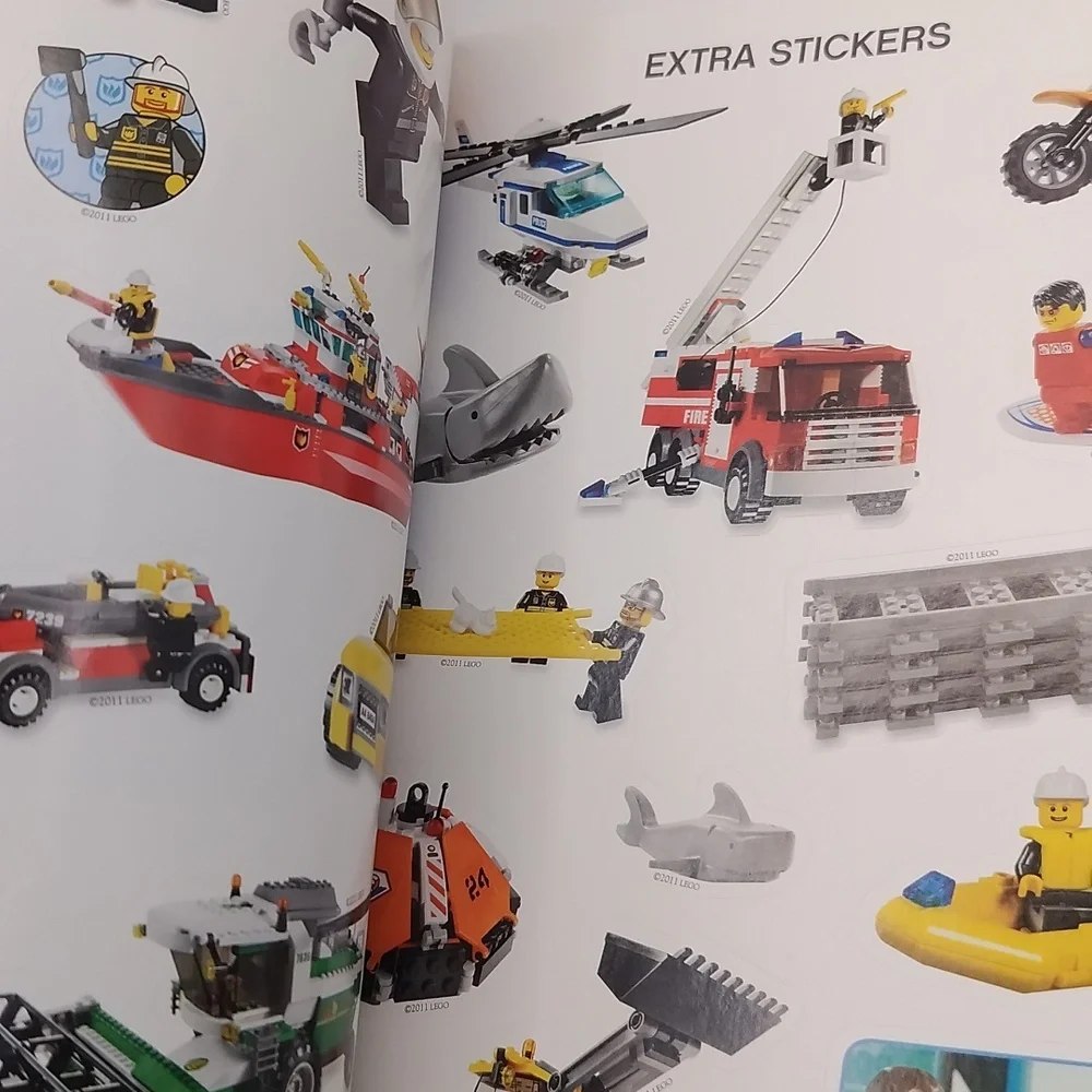 LEGO CITY Ultimate Sticker Collection 1000+ Reusable Stickers Activity Book 2011