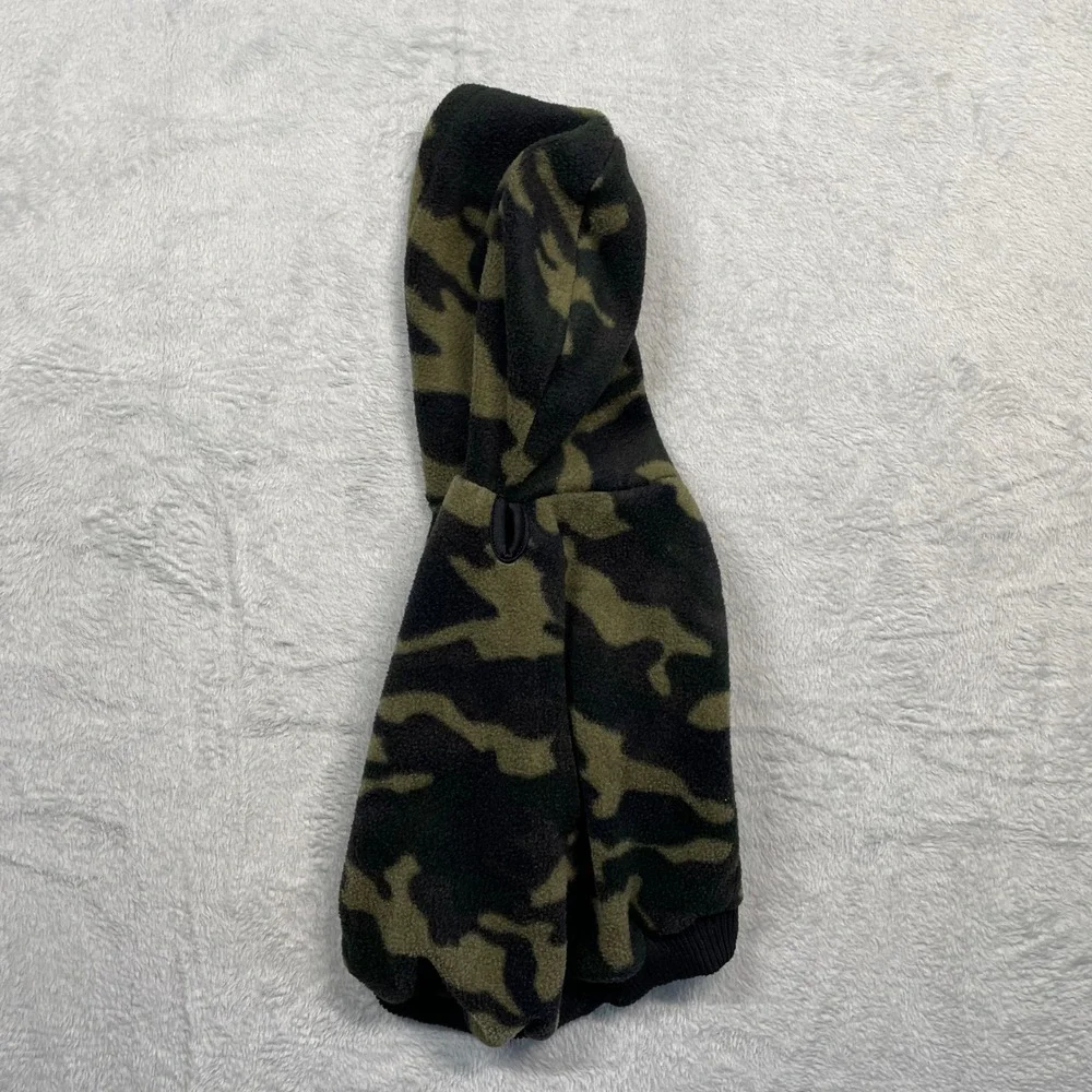 Unbranded camouflage fleece