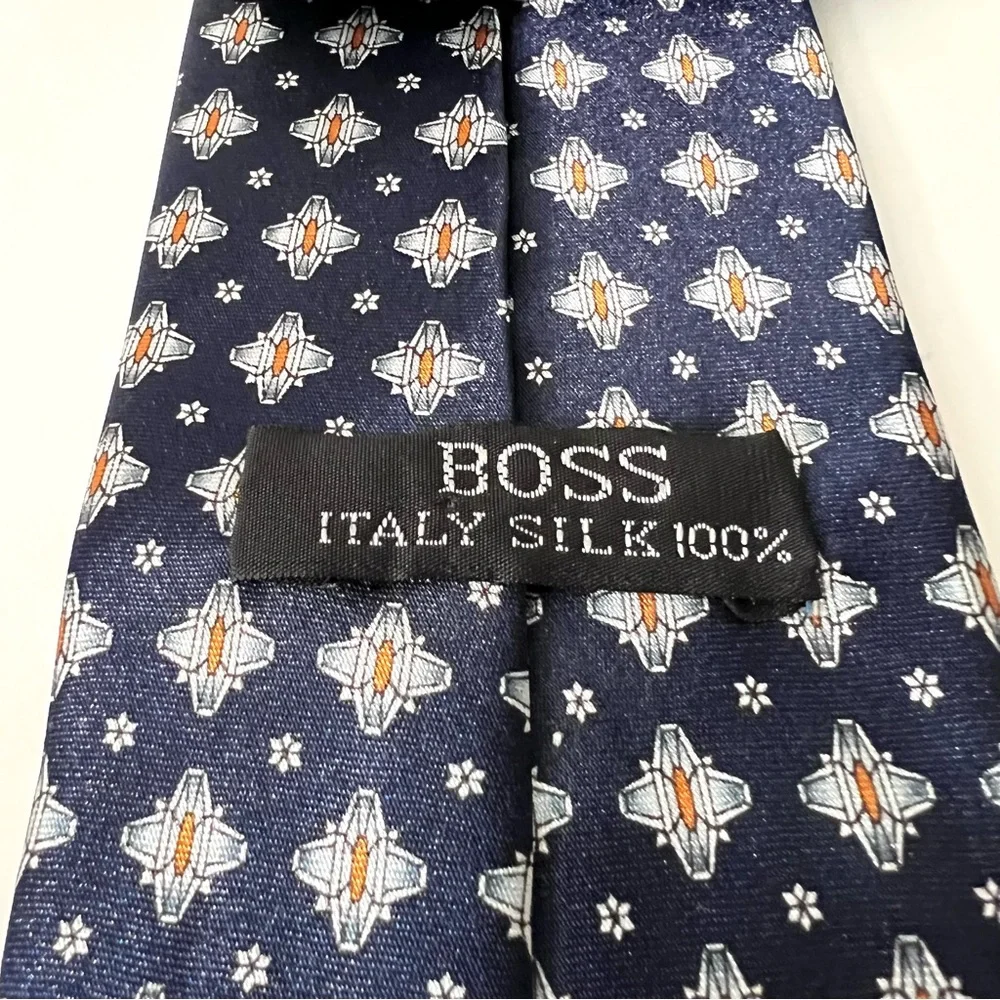 Hugo Boss 100% silk
