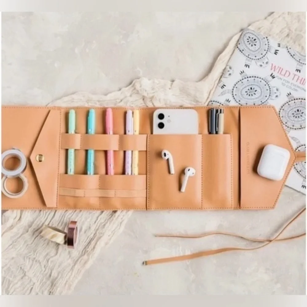 New Glass Ladder & Co Katherine Tech Organizer Roll Tan Neutral Beige Honey NWOT