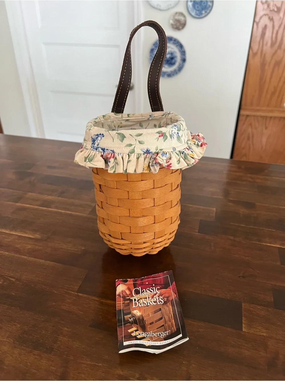 Longaberger Small Gatehouse Basket, 2002