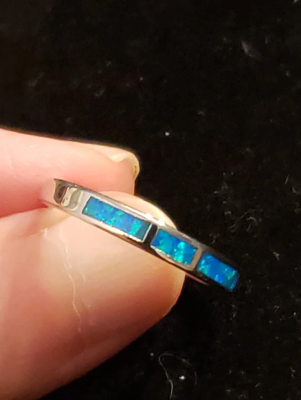 Source Unknown well ring silver