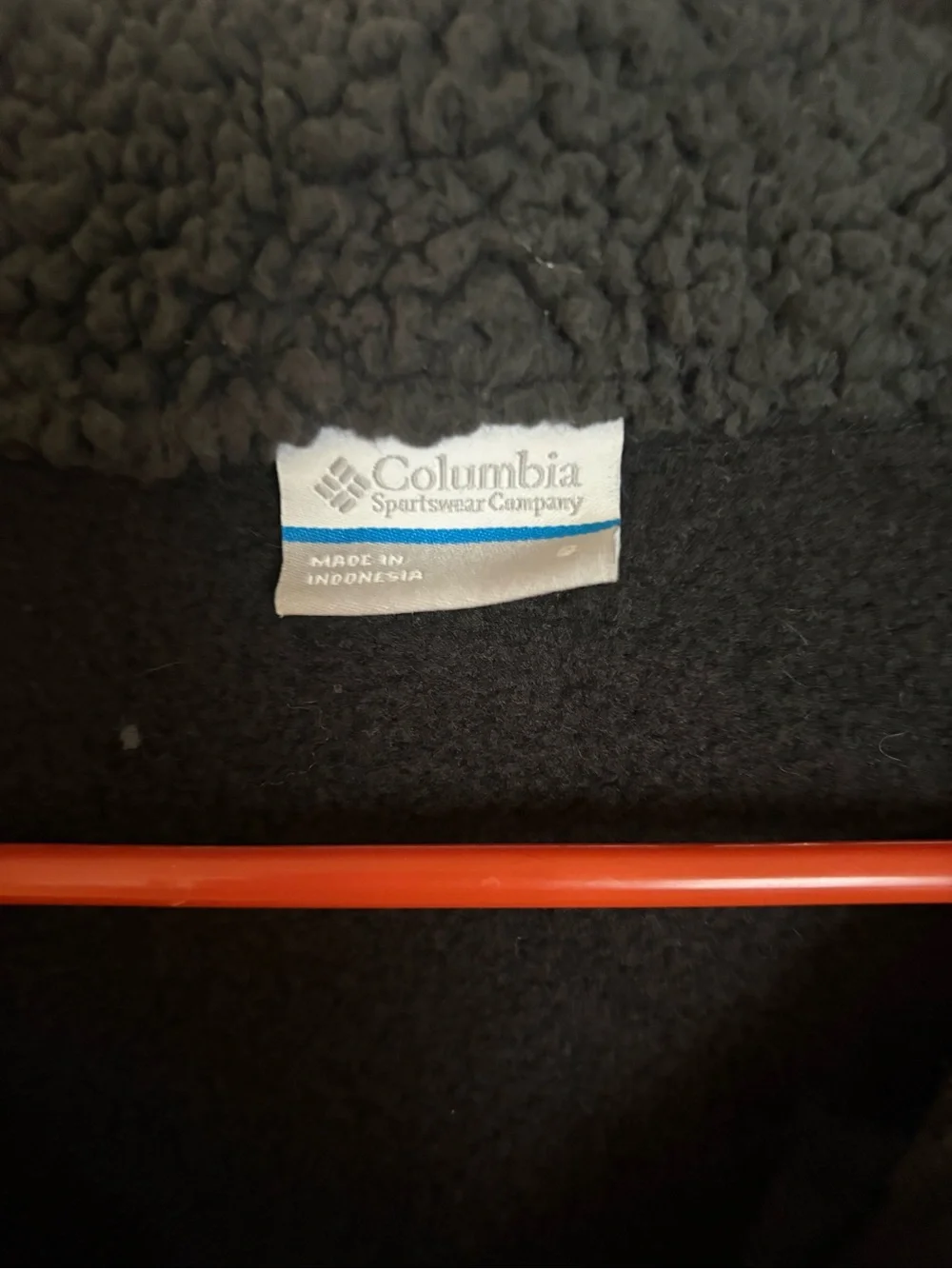 Columbia pullover solid