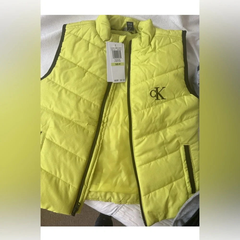 Calvin Klein Jean Boy's 3 Piece Puffer Vest Long Sleeve Shirt & Jean Set 4T New