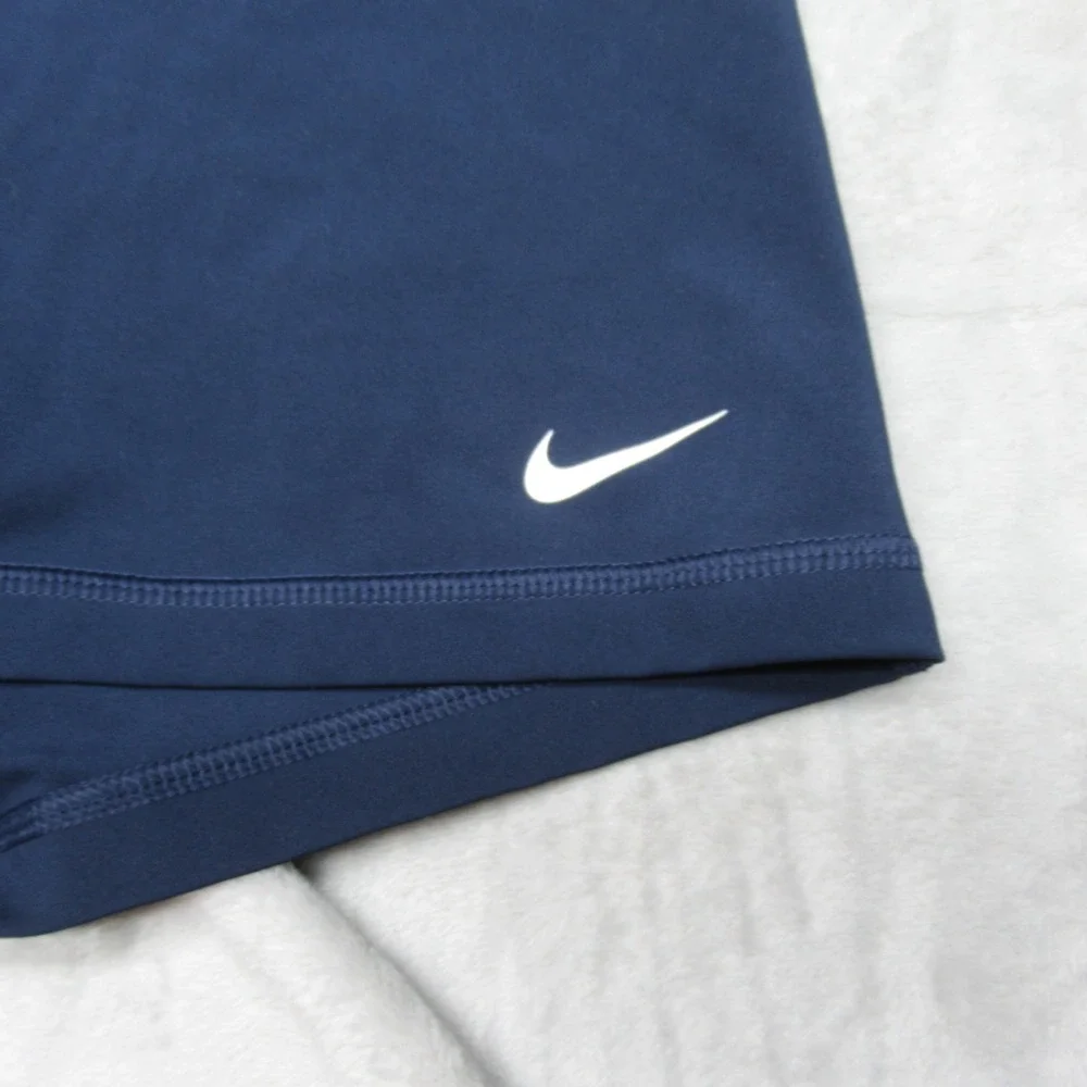 Nike 28 waist