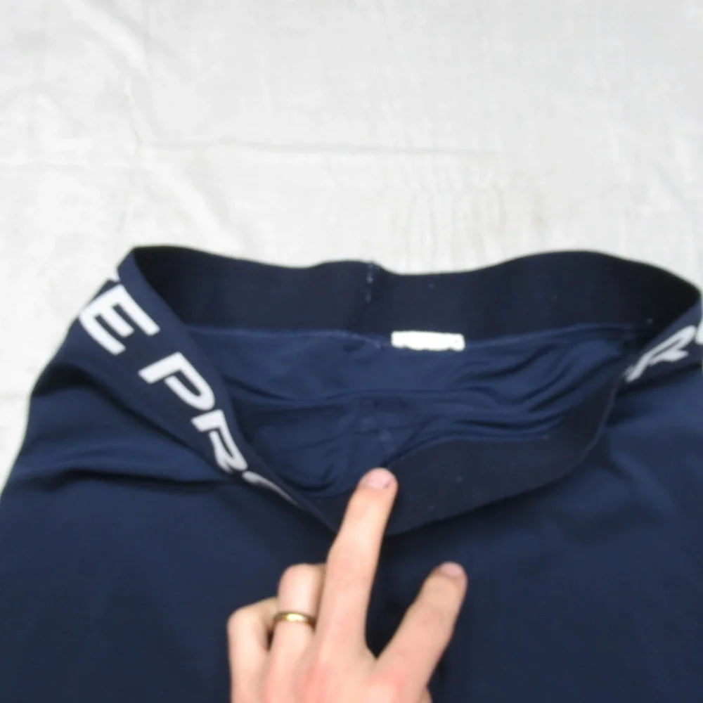Nike 28 waist