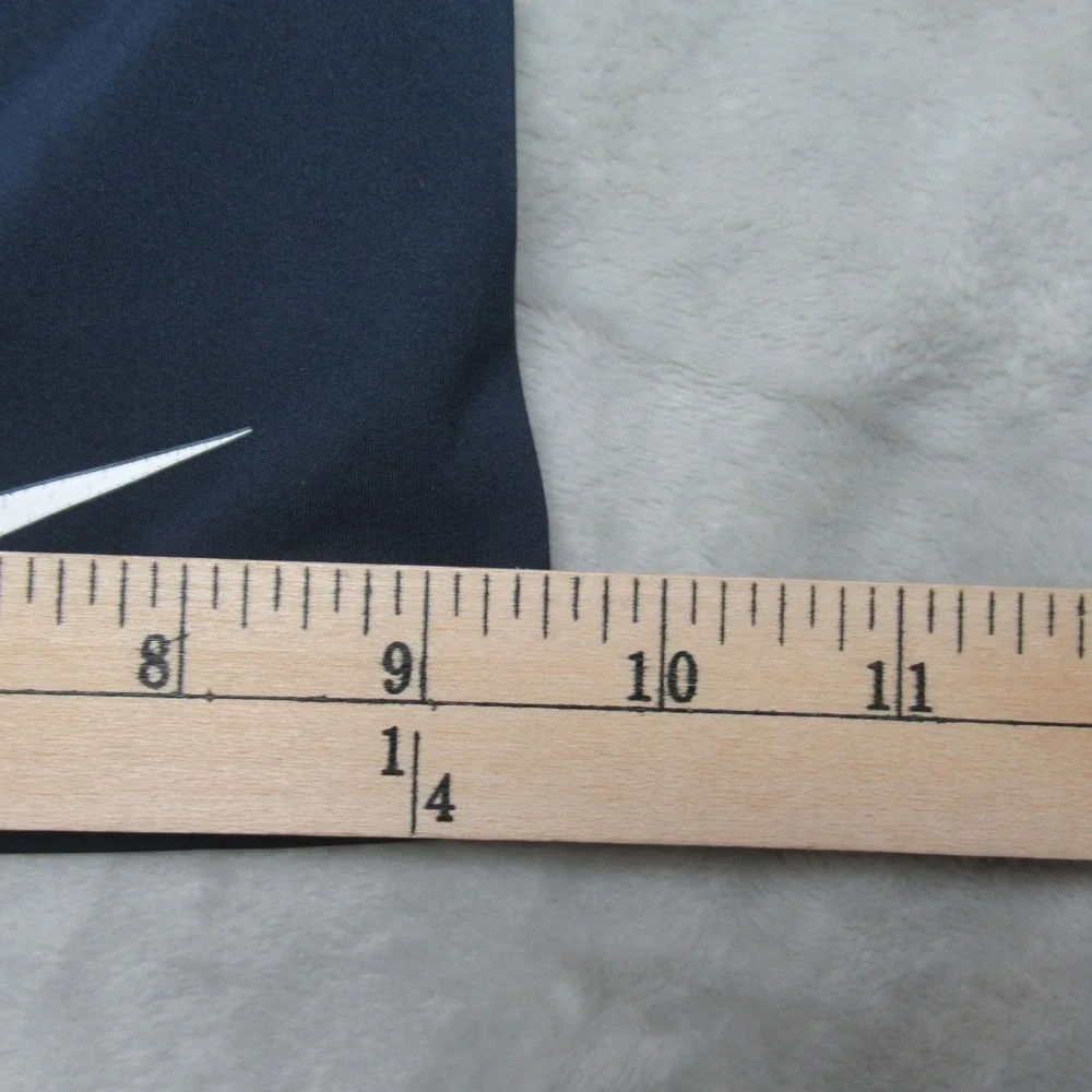 Nike 28 waist