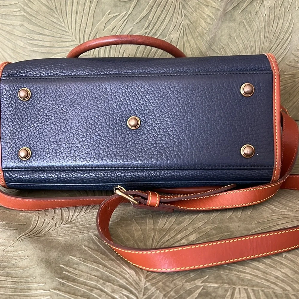 Dooney & Bourke dooney bourke