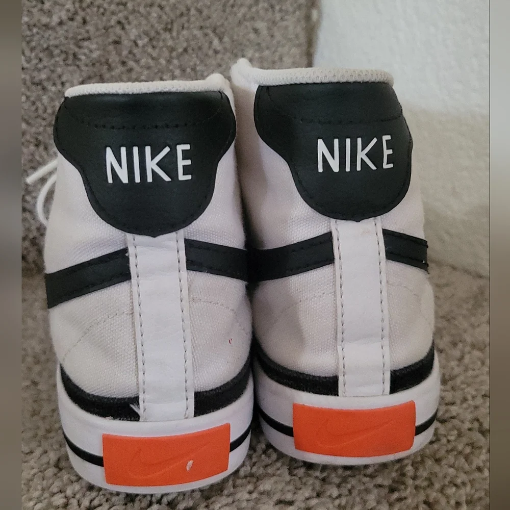 Nike good court