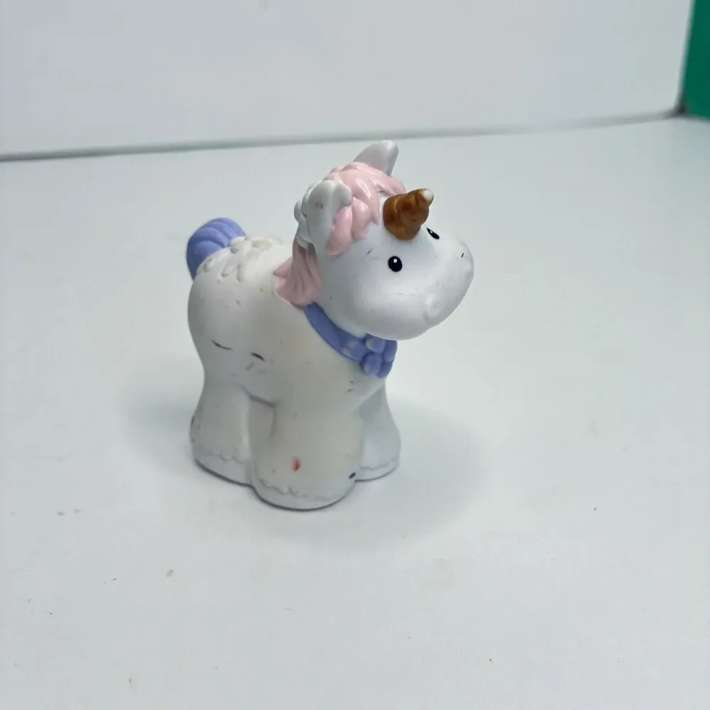 Fisher-Price LITTLE PEOPLE White Baby Unicorn 2003 Replacement Part