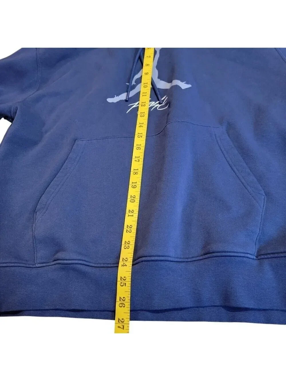🔥 Jordan Essentials Baseline Hoodie – Size L | Classic Jumpman Style