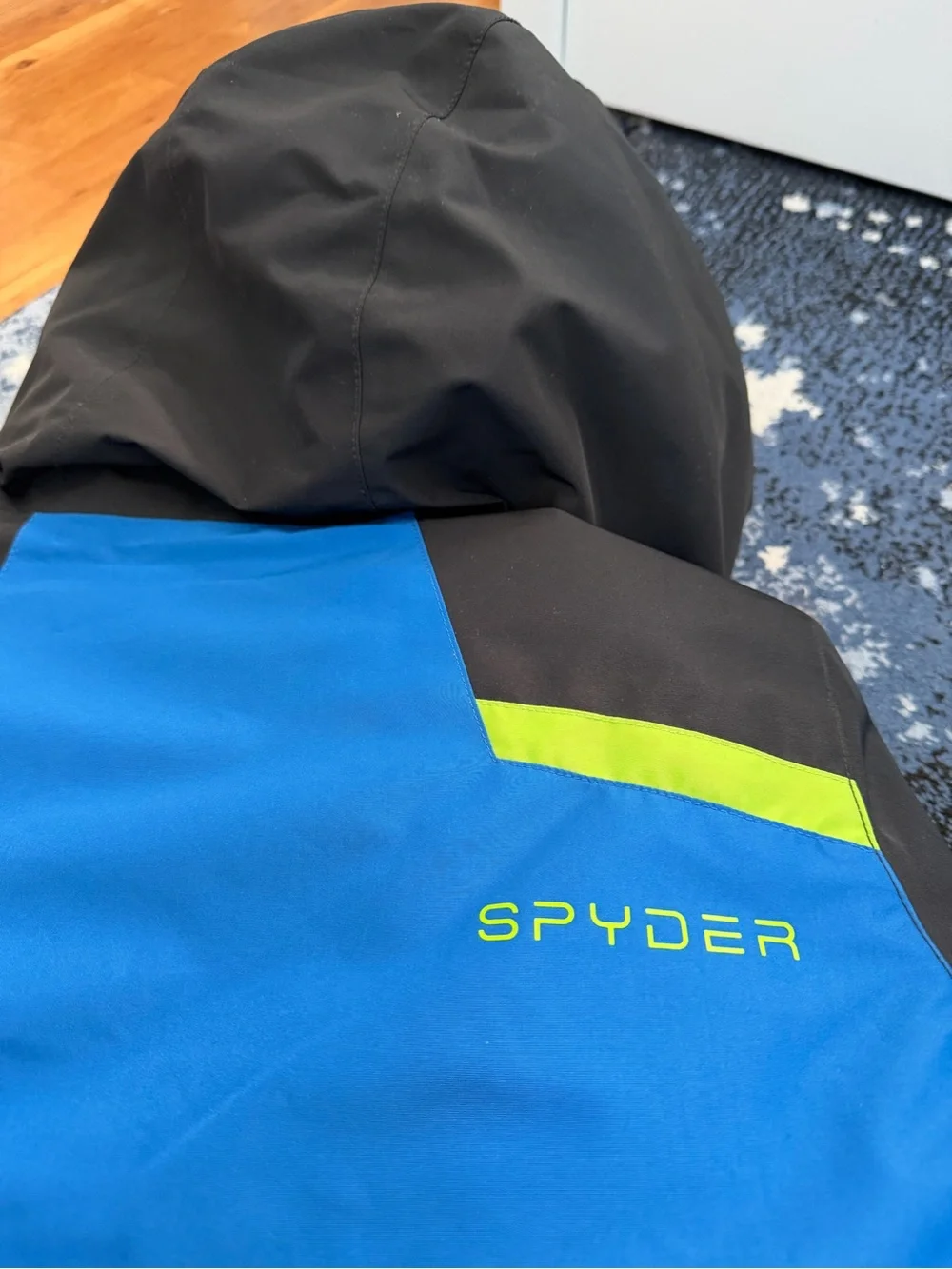 Spyder lightweight water