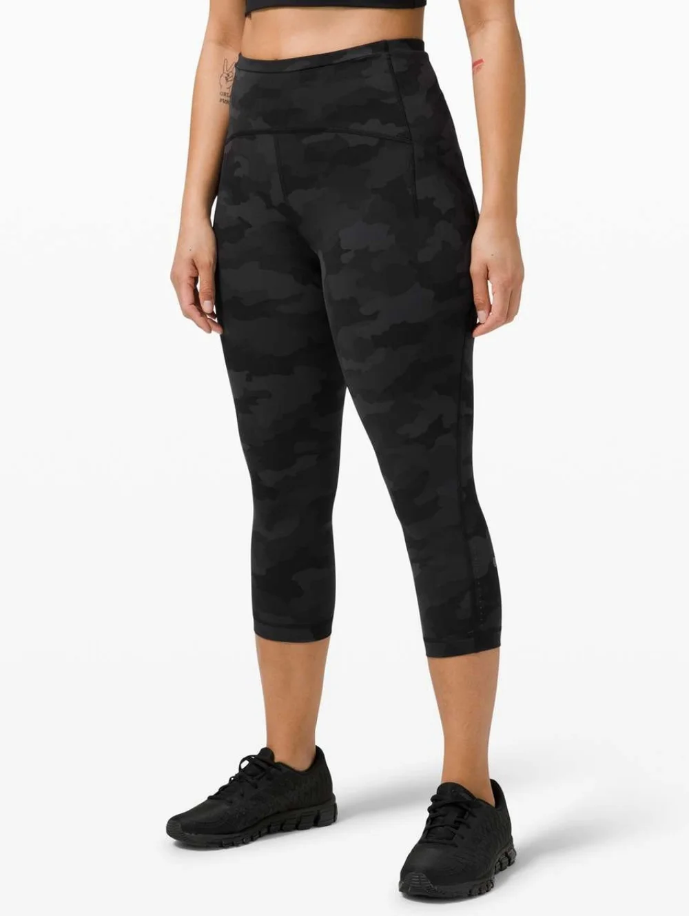 lululemon athletica excellent size