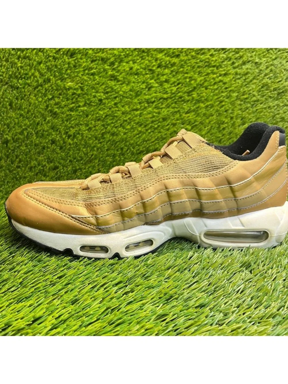 Nike please review