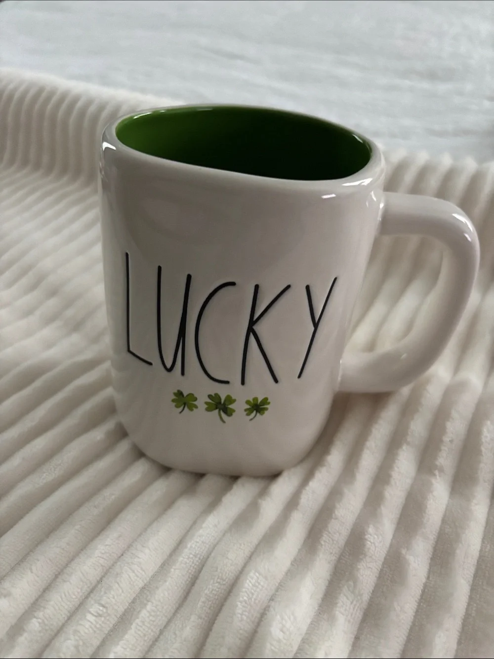 New Rae Dunn ‘Lucky ☘️☘️☘️’ Artesian Collection Two-Tone Large Mug/Cup