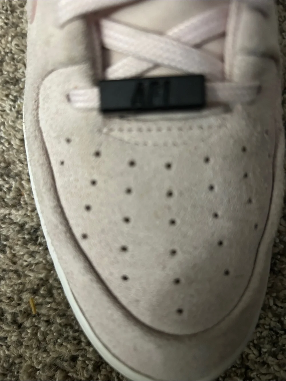Nike classic low