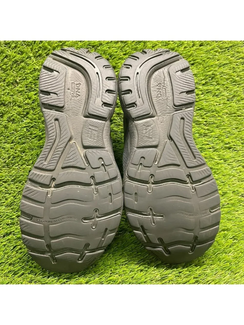 Brooks seller notes