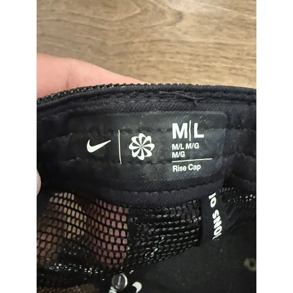 Nike mens olive