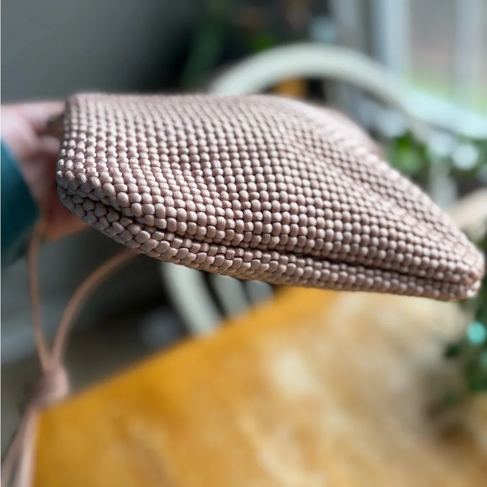 Sharif elegant woven