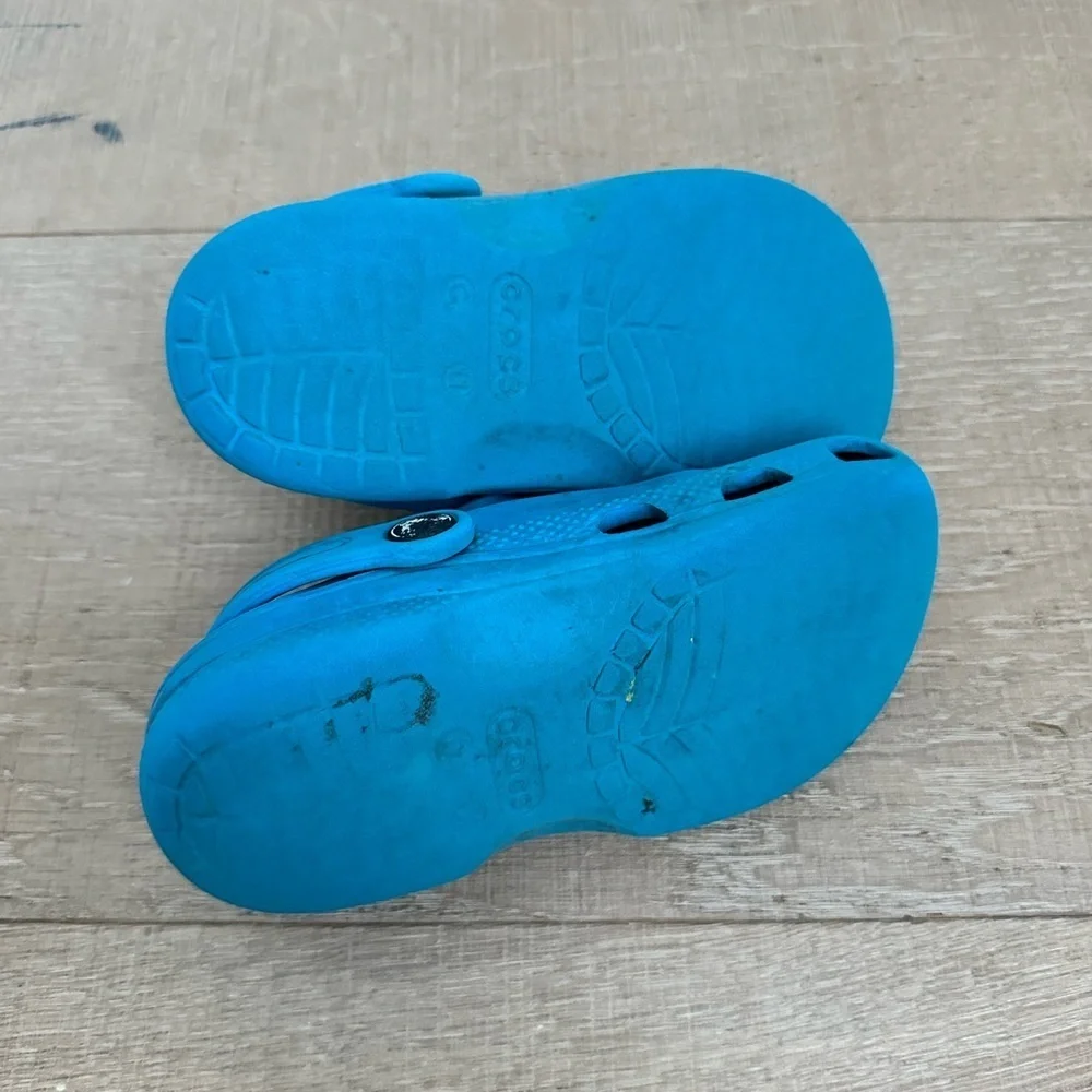 CROCS vibrant blue