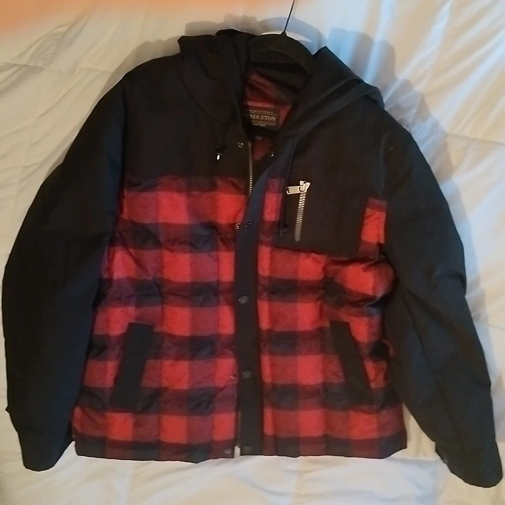 Pendleton timeless hooded