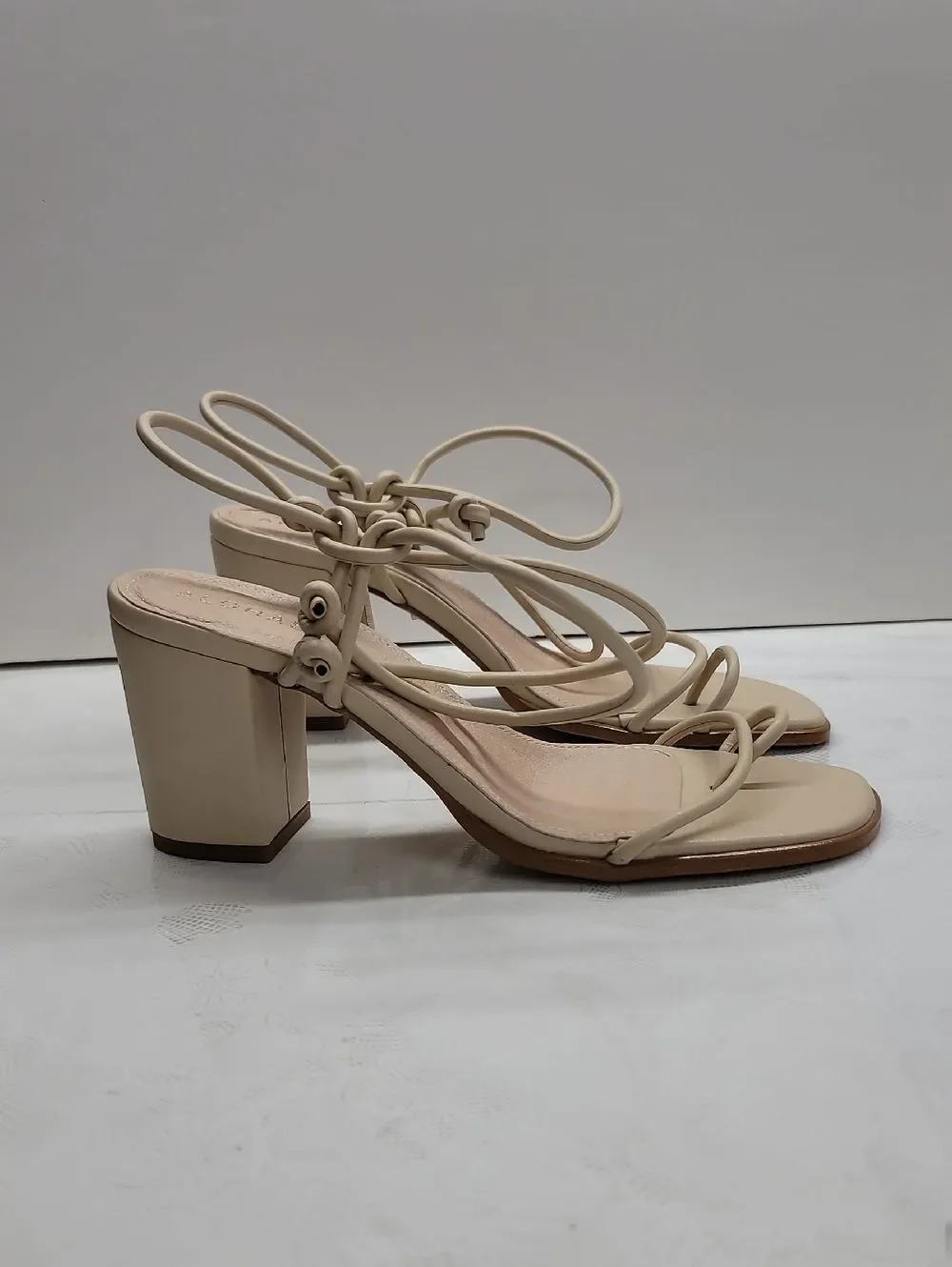 ALOHAS heel grace