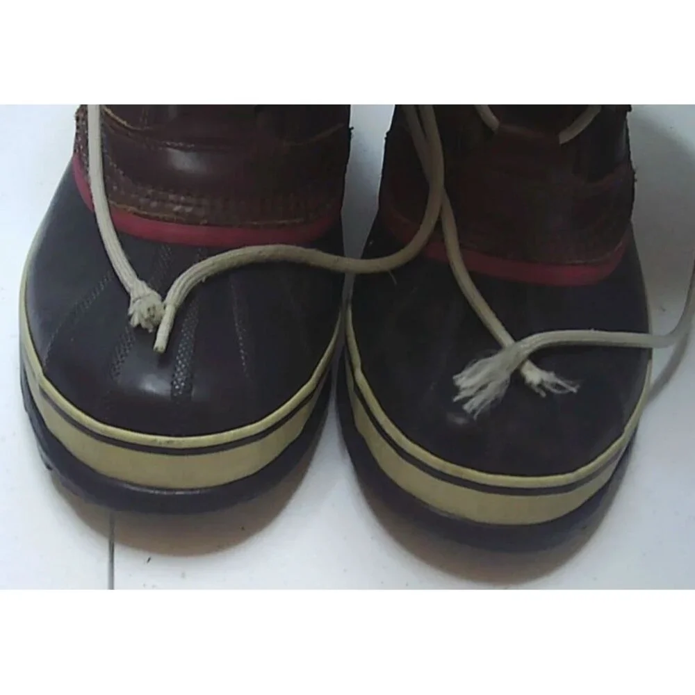 Sorel men caribou