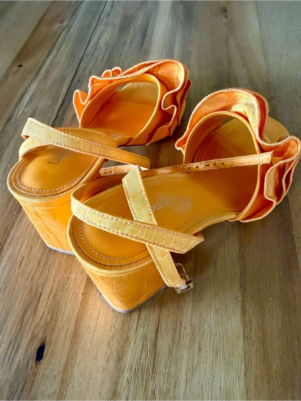 Larroude stylish orange