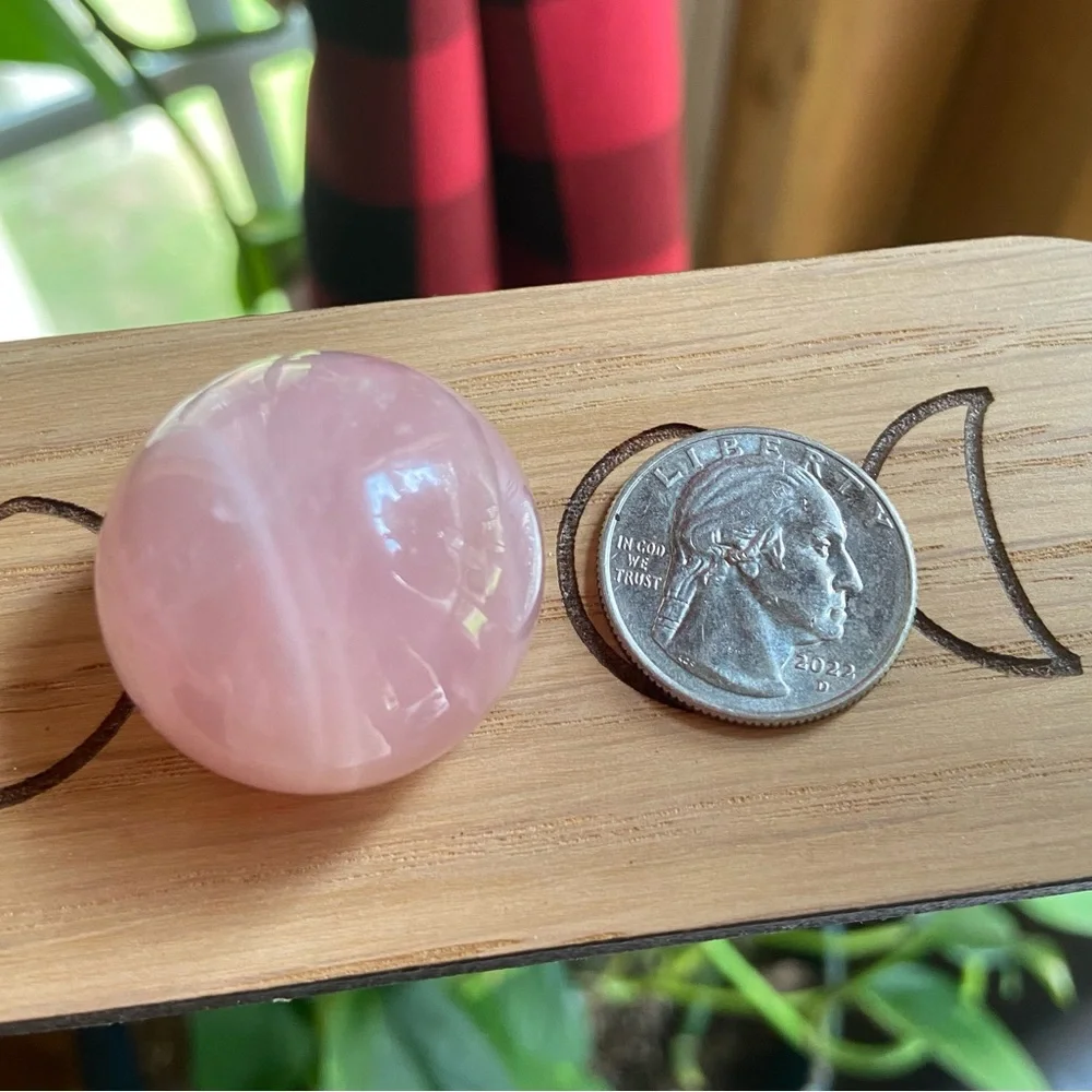 1 Rose Quartz Sphere. The Stone of Love. Pink Polished and Tumbled Rose Quartz