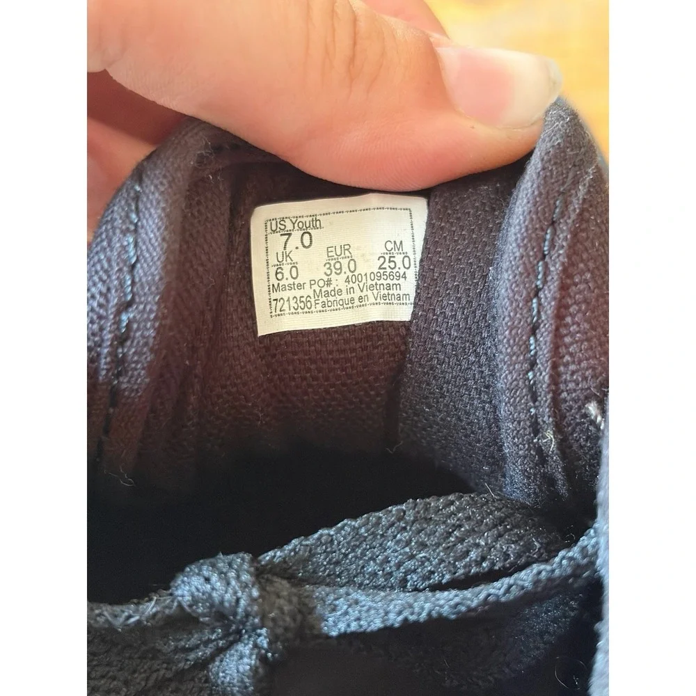 Vans van atwood