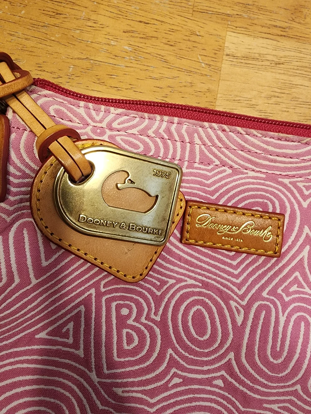 Dooney & Bourke compact dooney