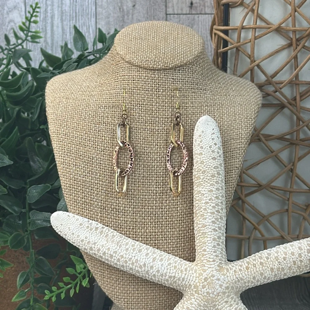 Unbranded questions item gold