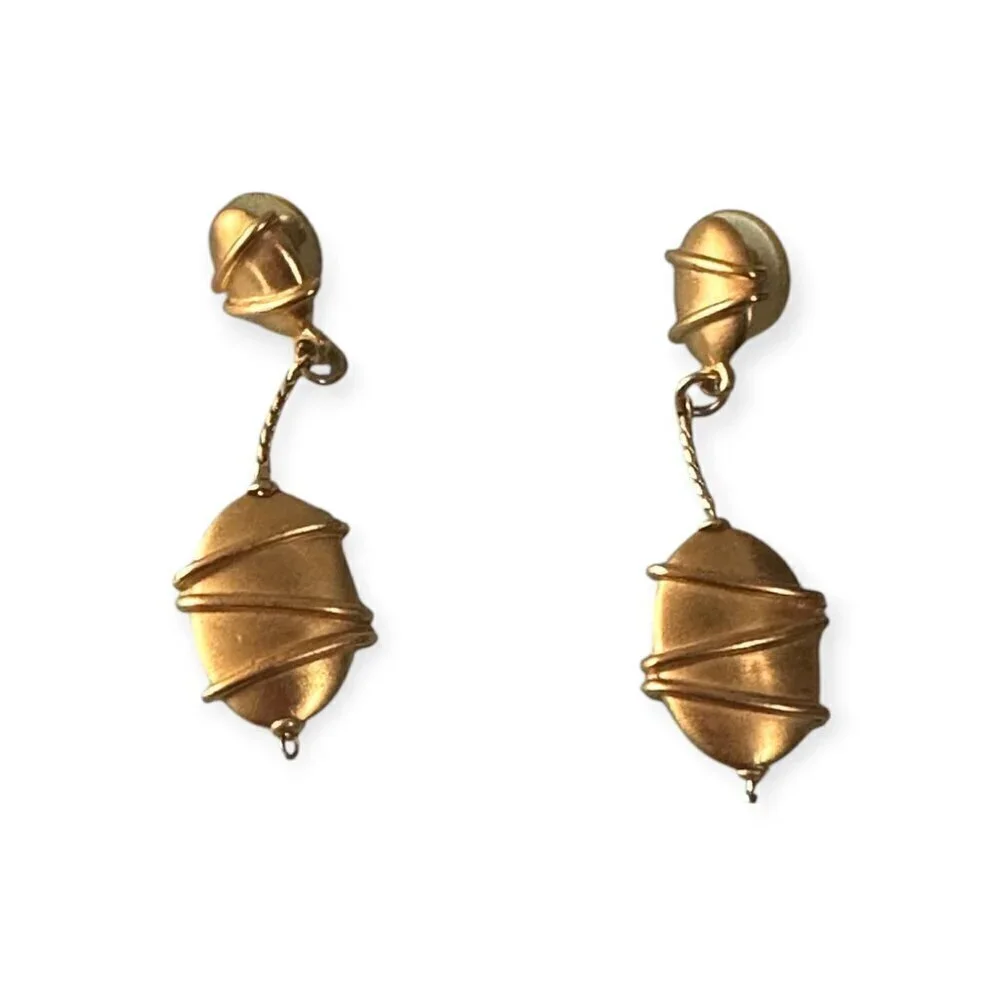 no bland gold tone