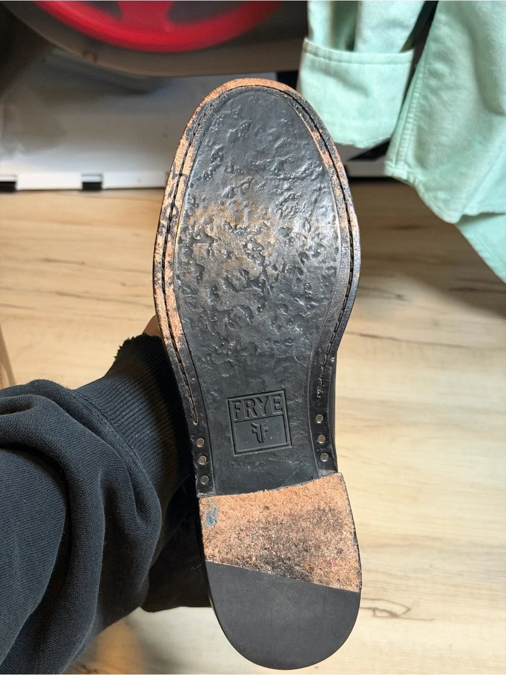 Frye classic black