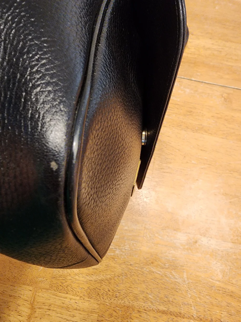 MCM smooth pebbled