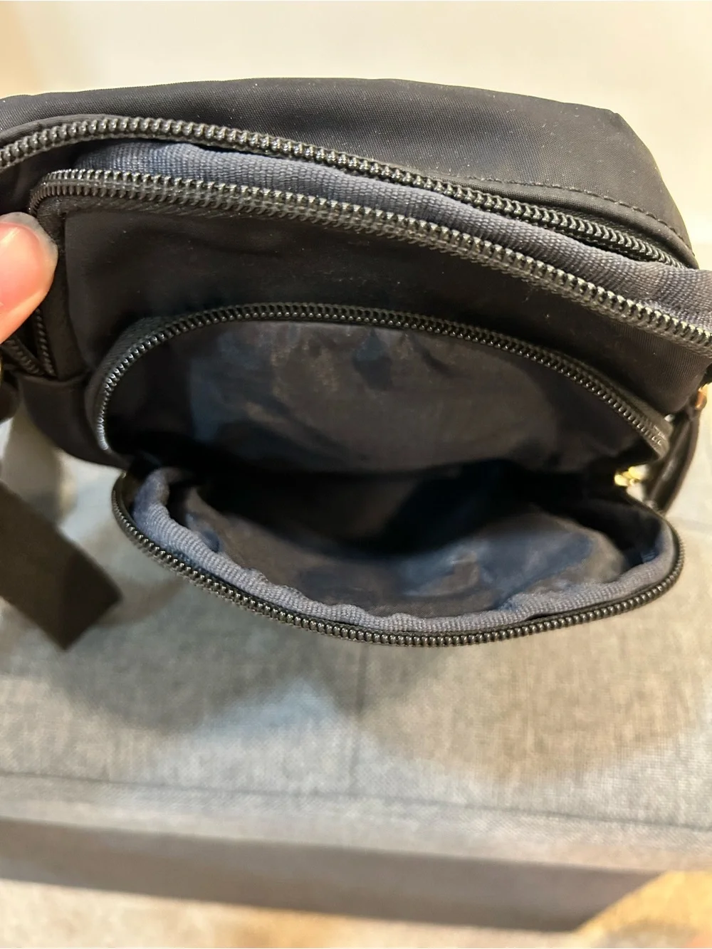 Tommy Hilfiger bag organized