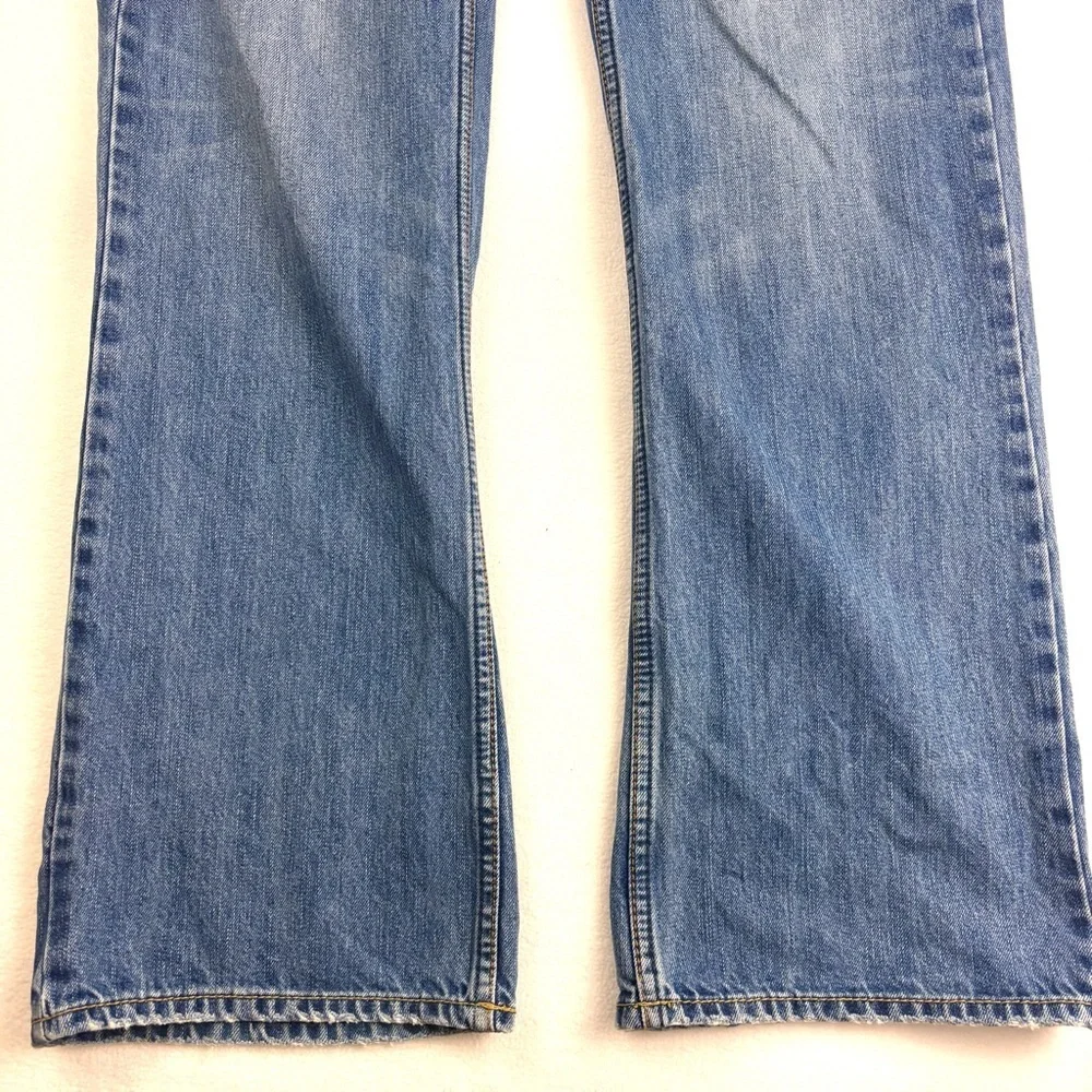 American Eagle Outfitters these trendy